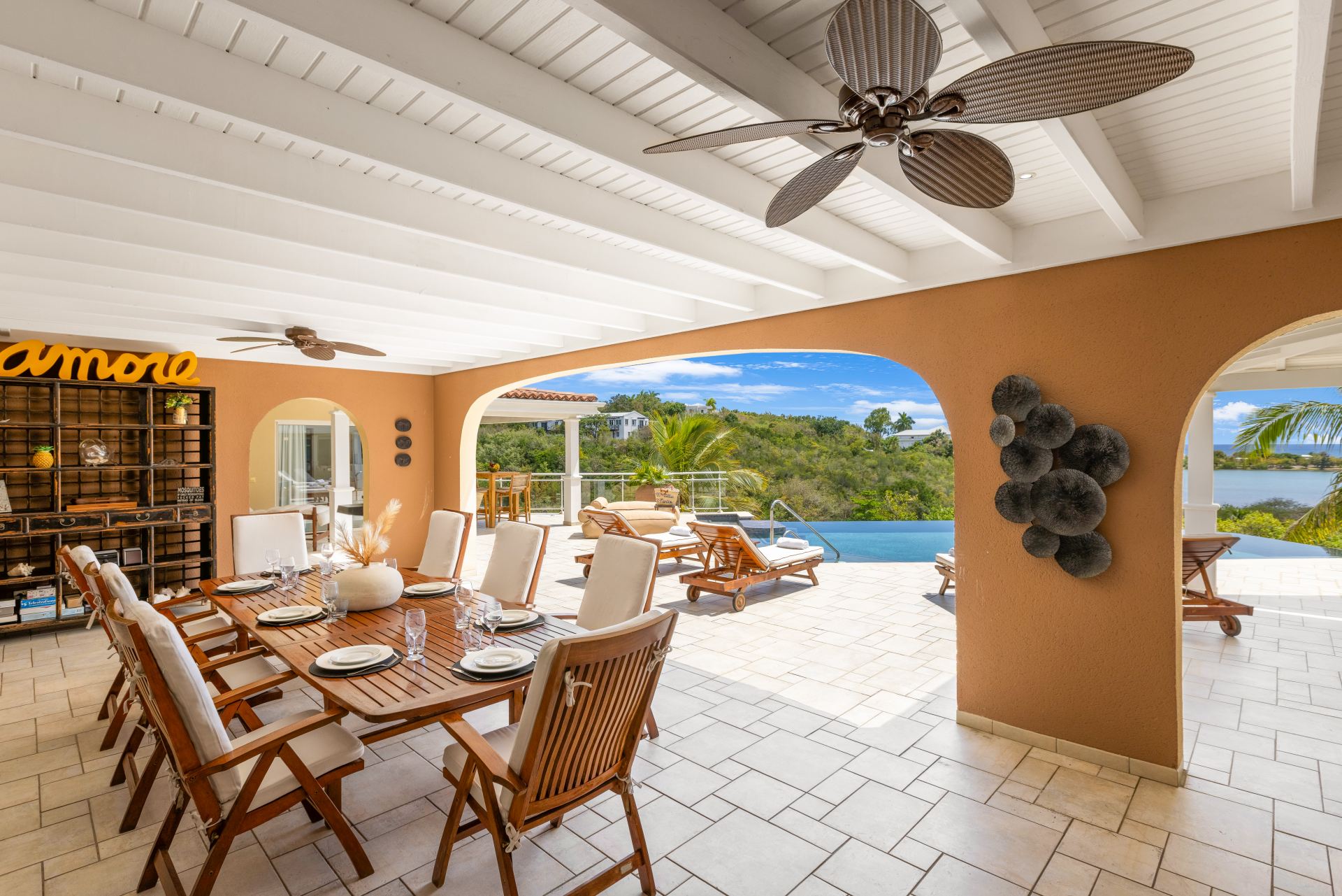 Villa Sea Vous Play