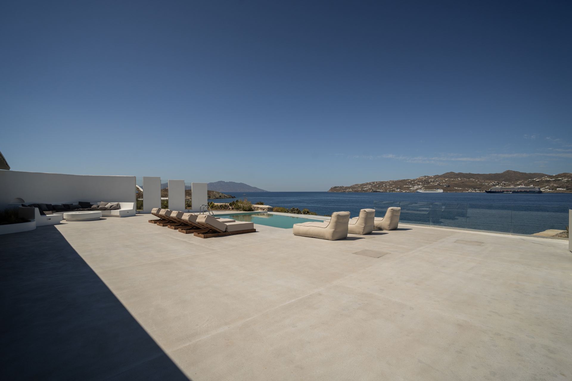 Villa Mayfair