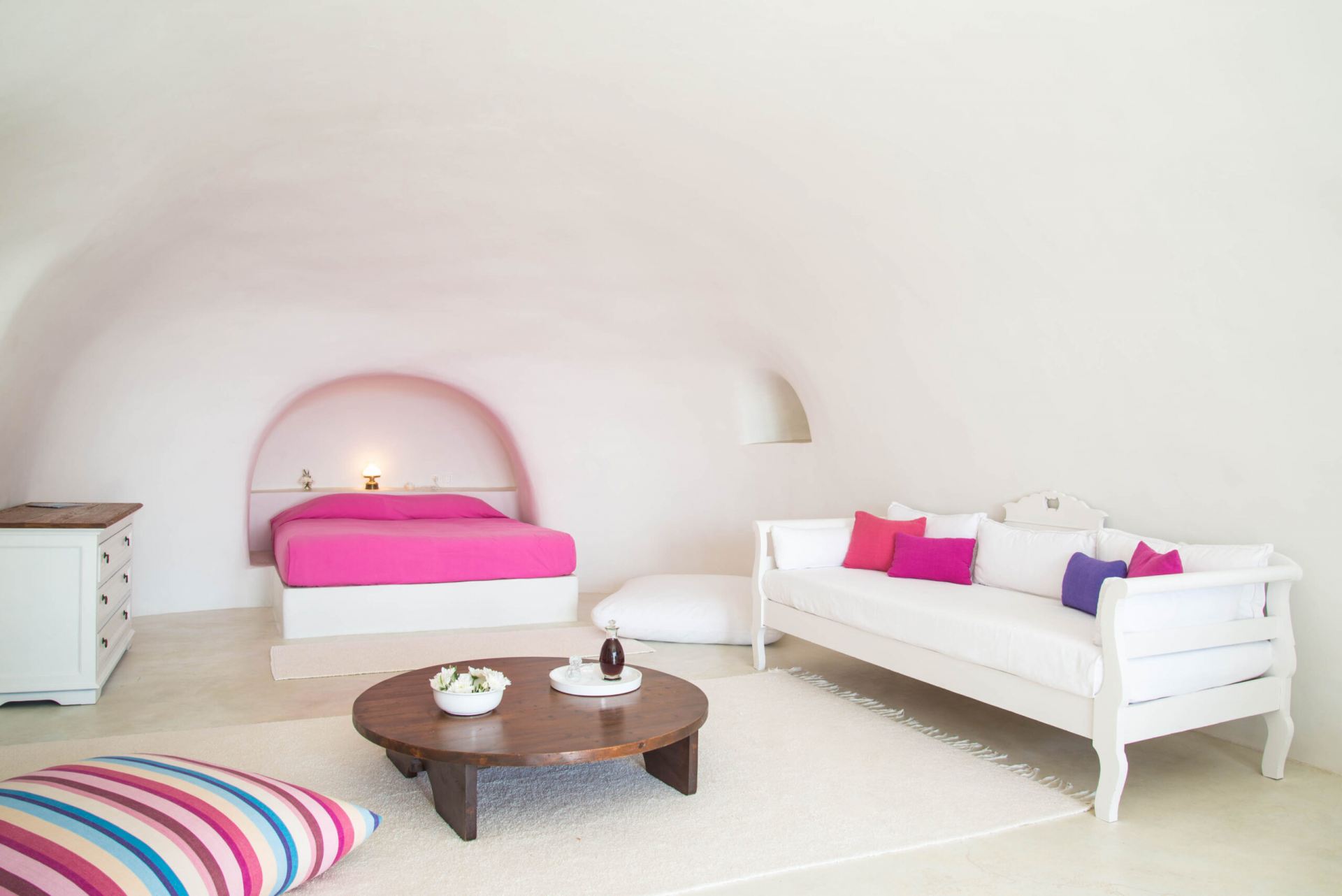 Perivolas Villas