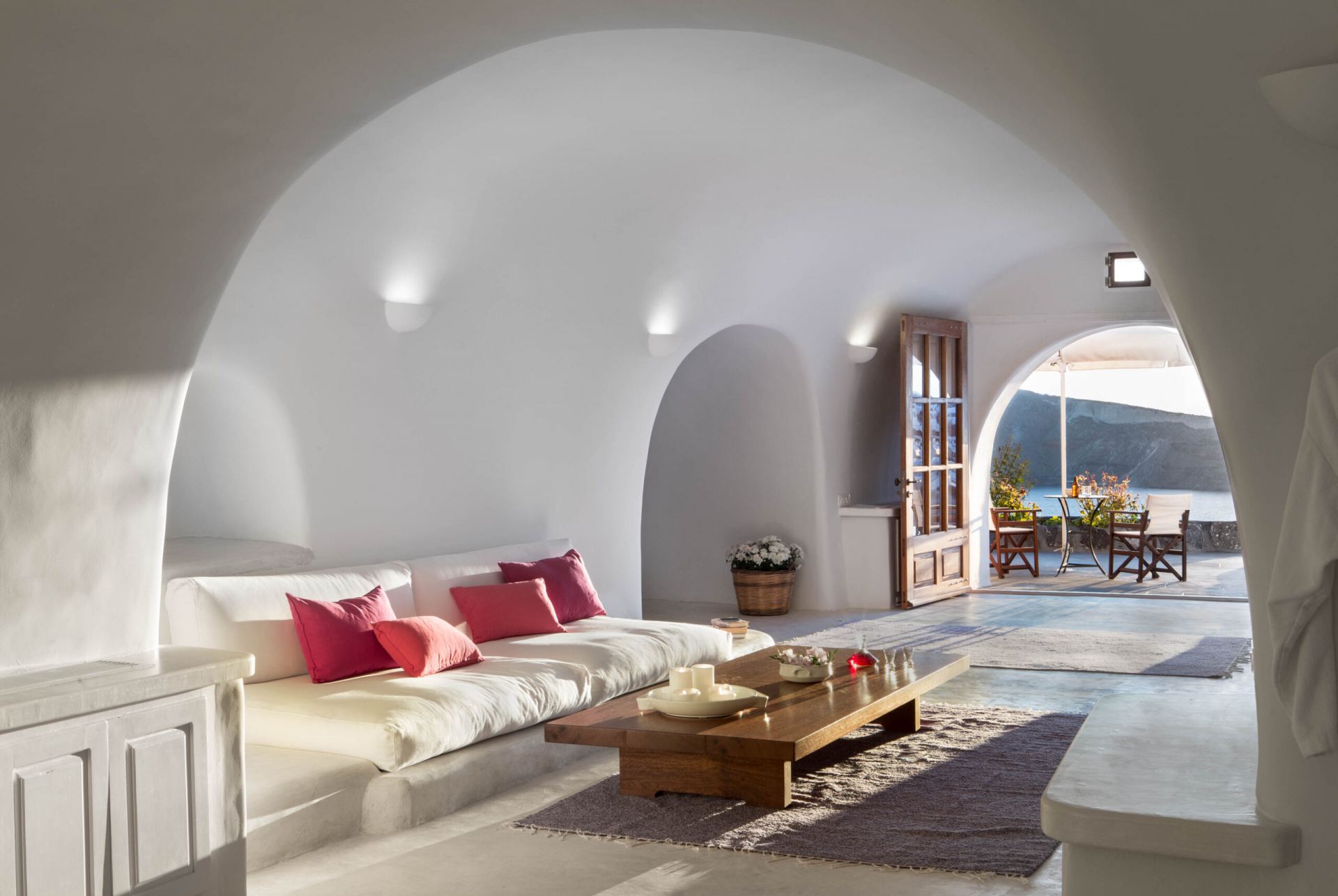 Perivolas Villas