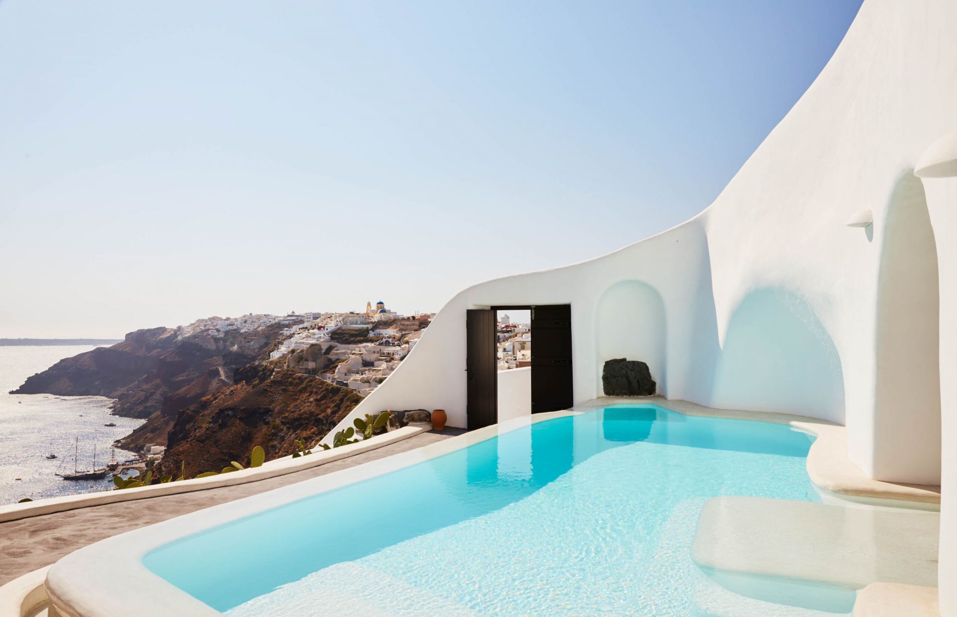 Perivolas Villas
