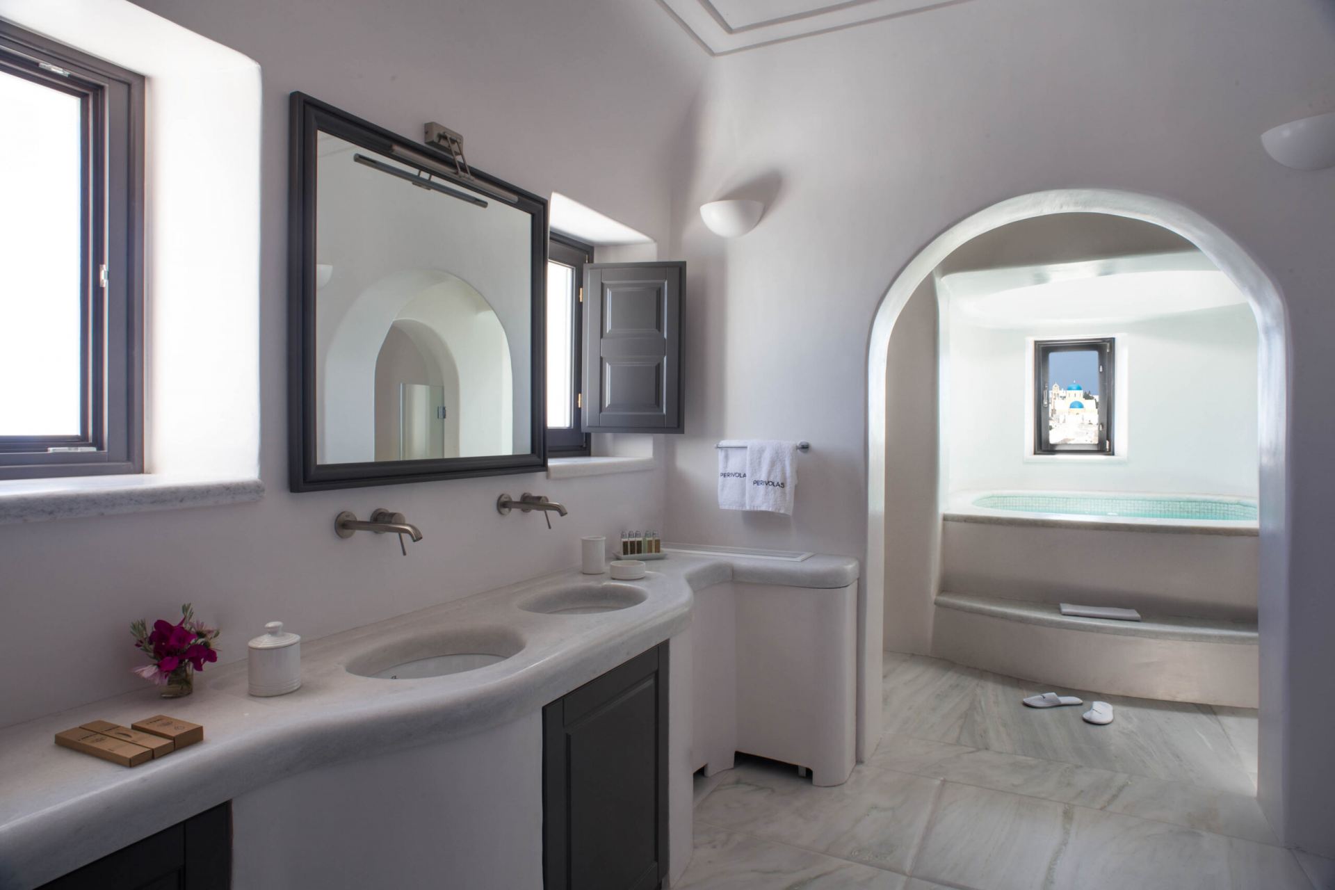 Perivolas Villas