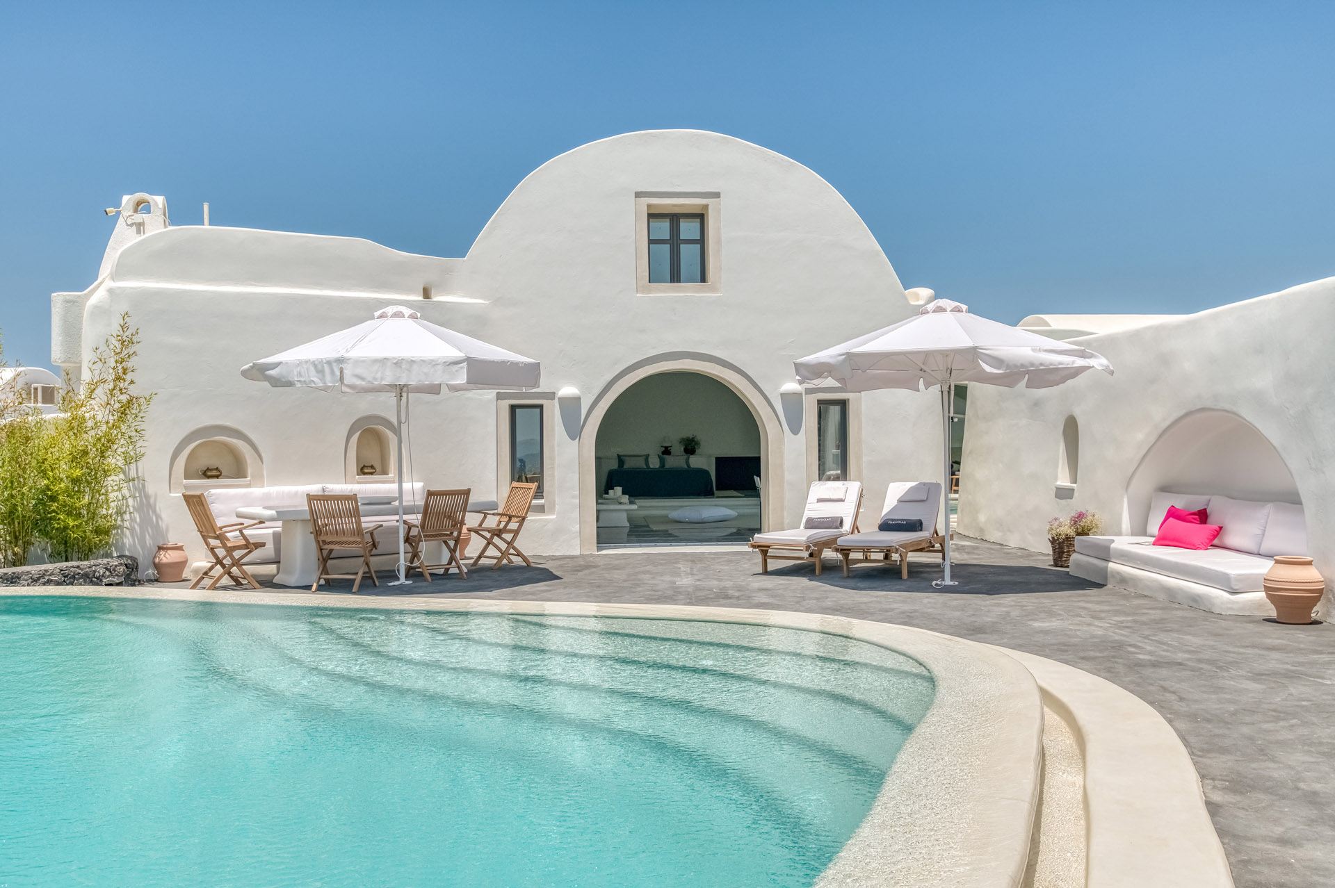 Perivolas Villas