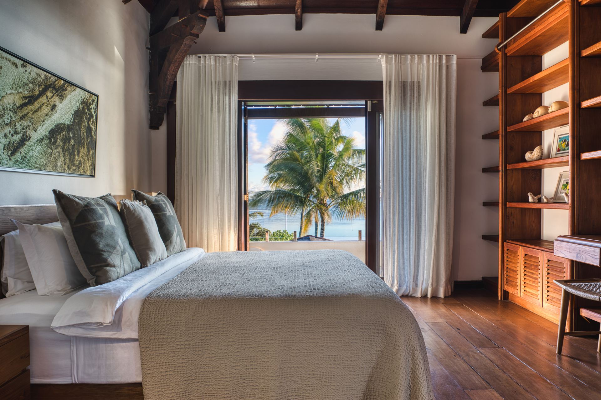 Villa Zebra Moon