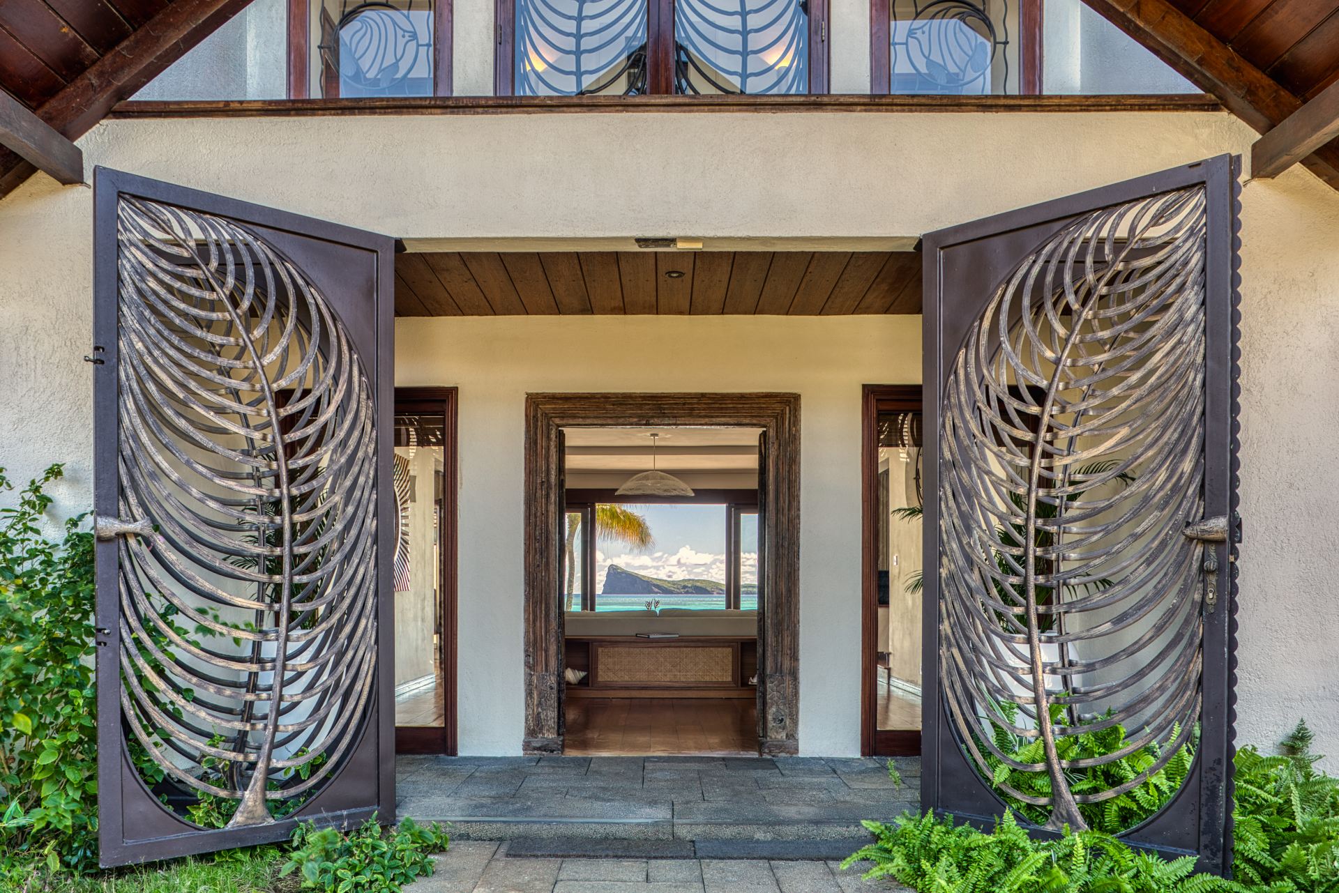 Villa Zebra Moon