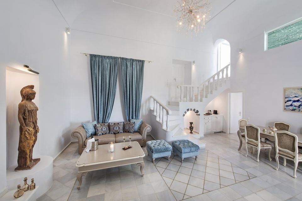 Royal Suite with Outdoor Jacuzzi