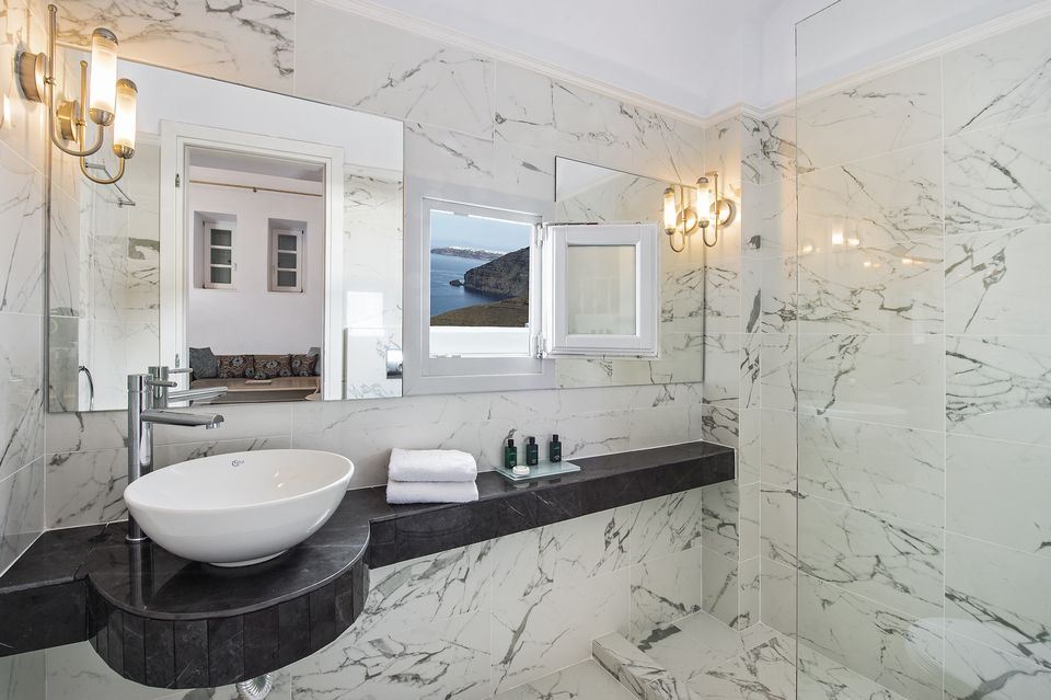 Royal Suite with Outdoor Jacuzzi