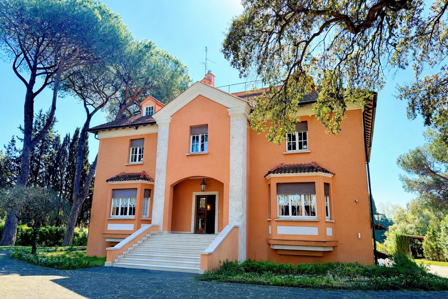 Villa Gucci