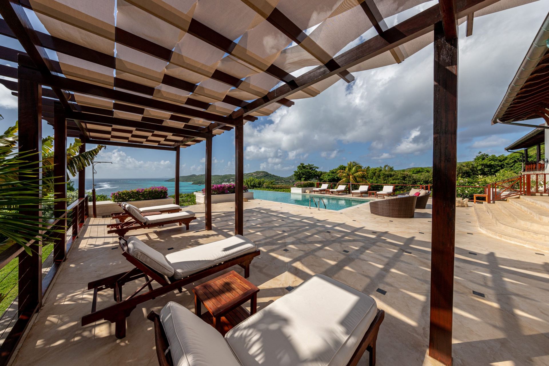 Villa Silver Turtle