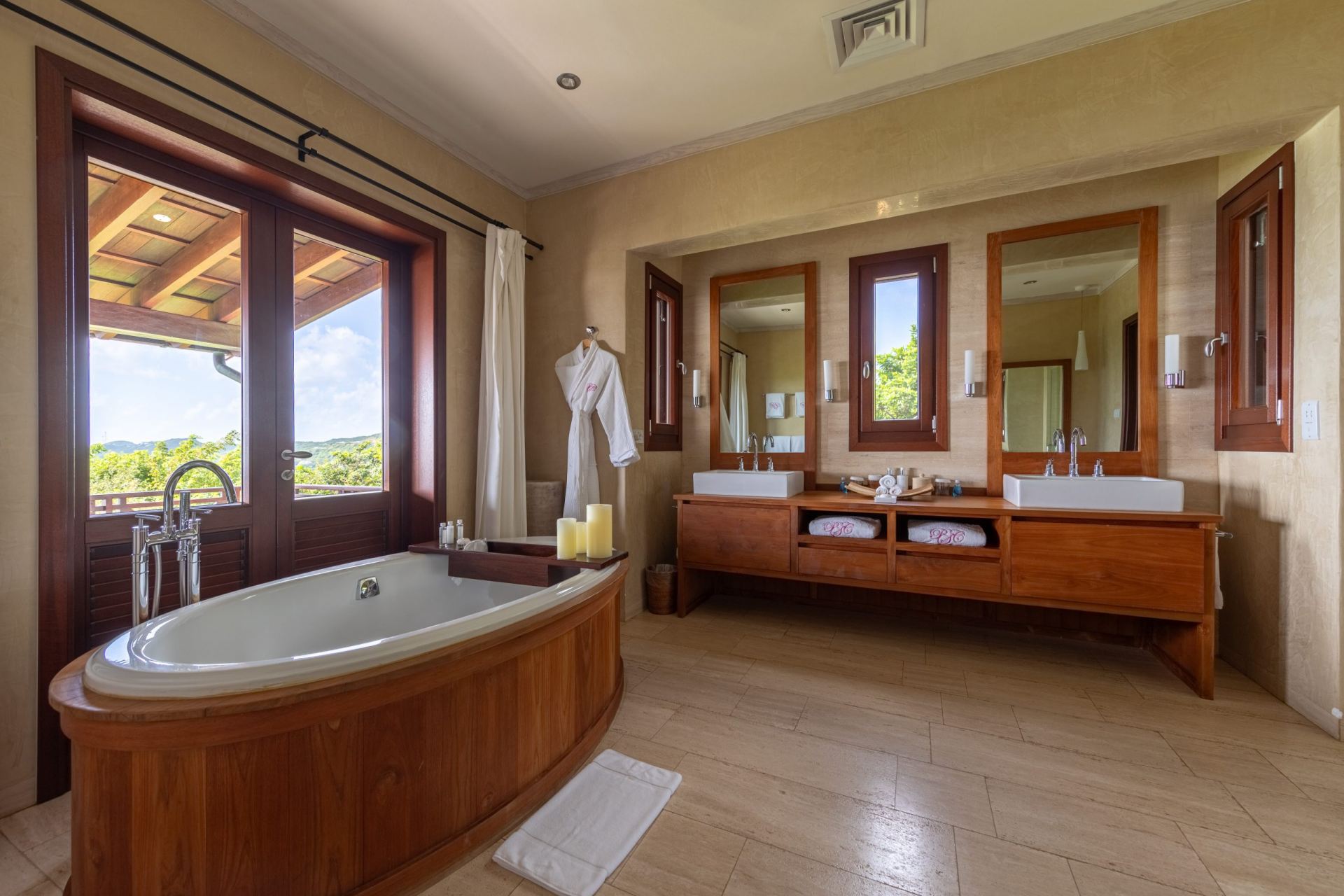 Villa Silver Turtle