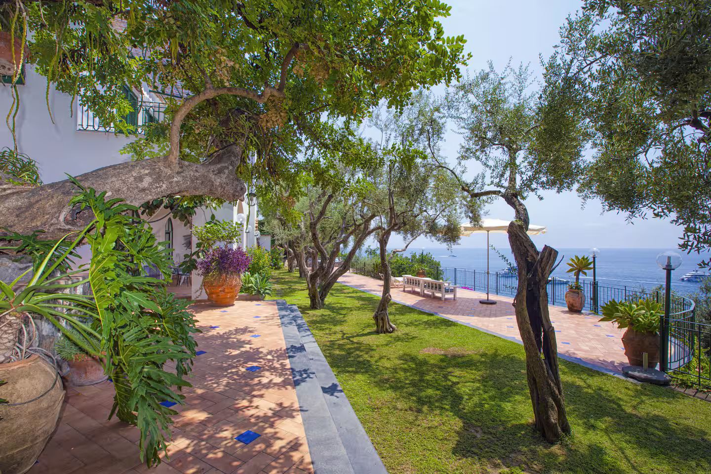 Villa Lo Scoglio 