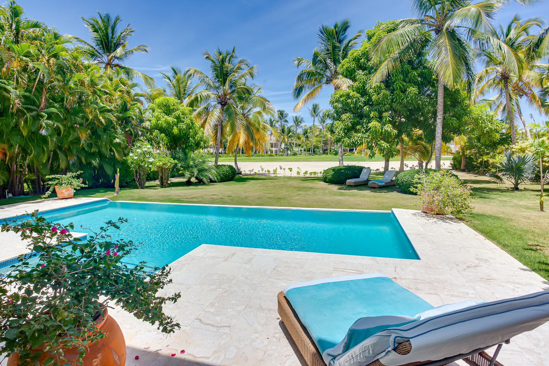 Villa Tortuga Bay B14