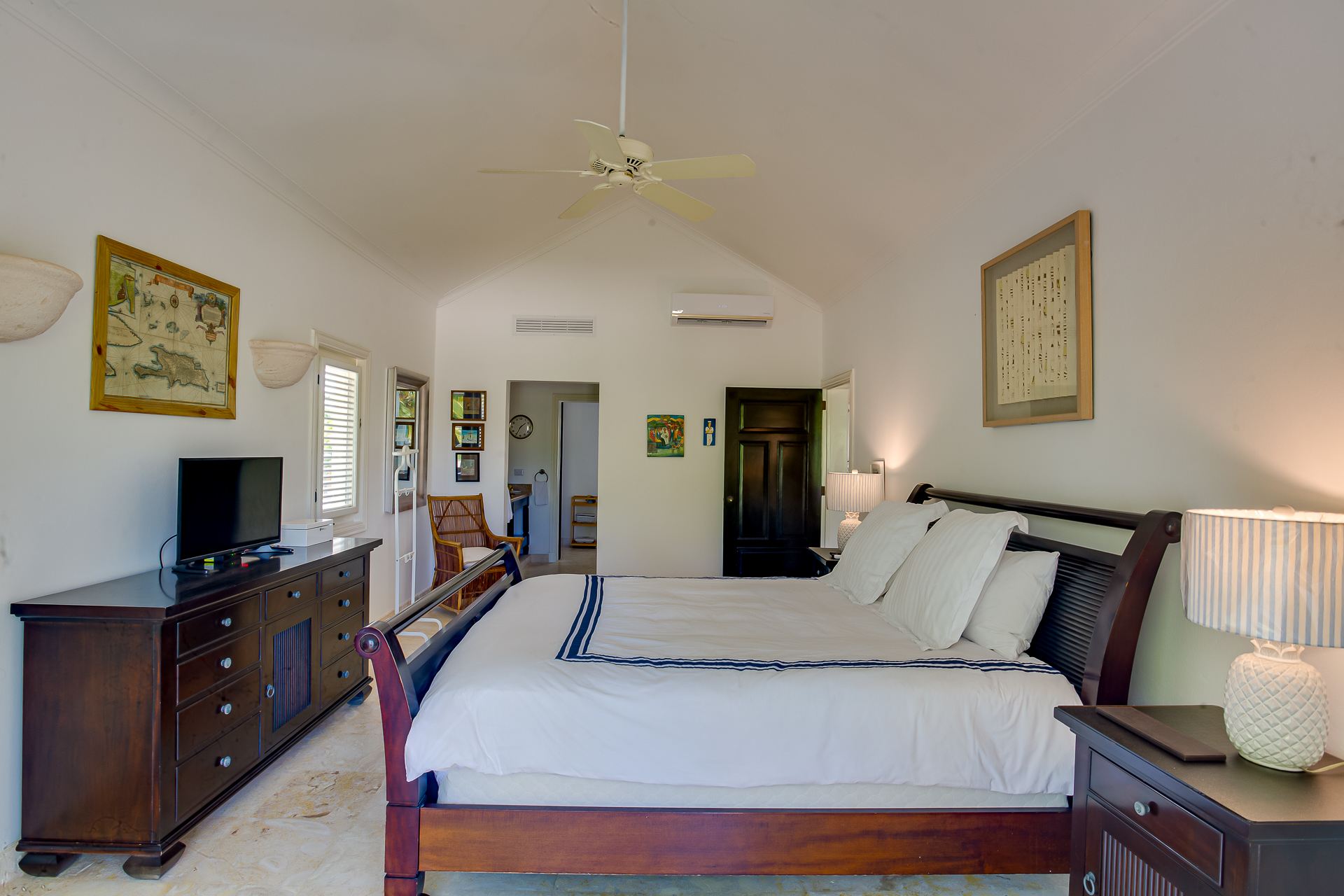 Villa Tortuga Bay B14