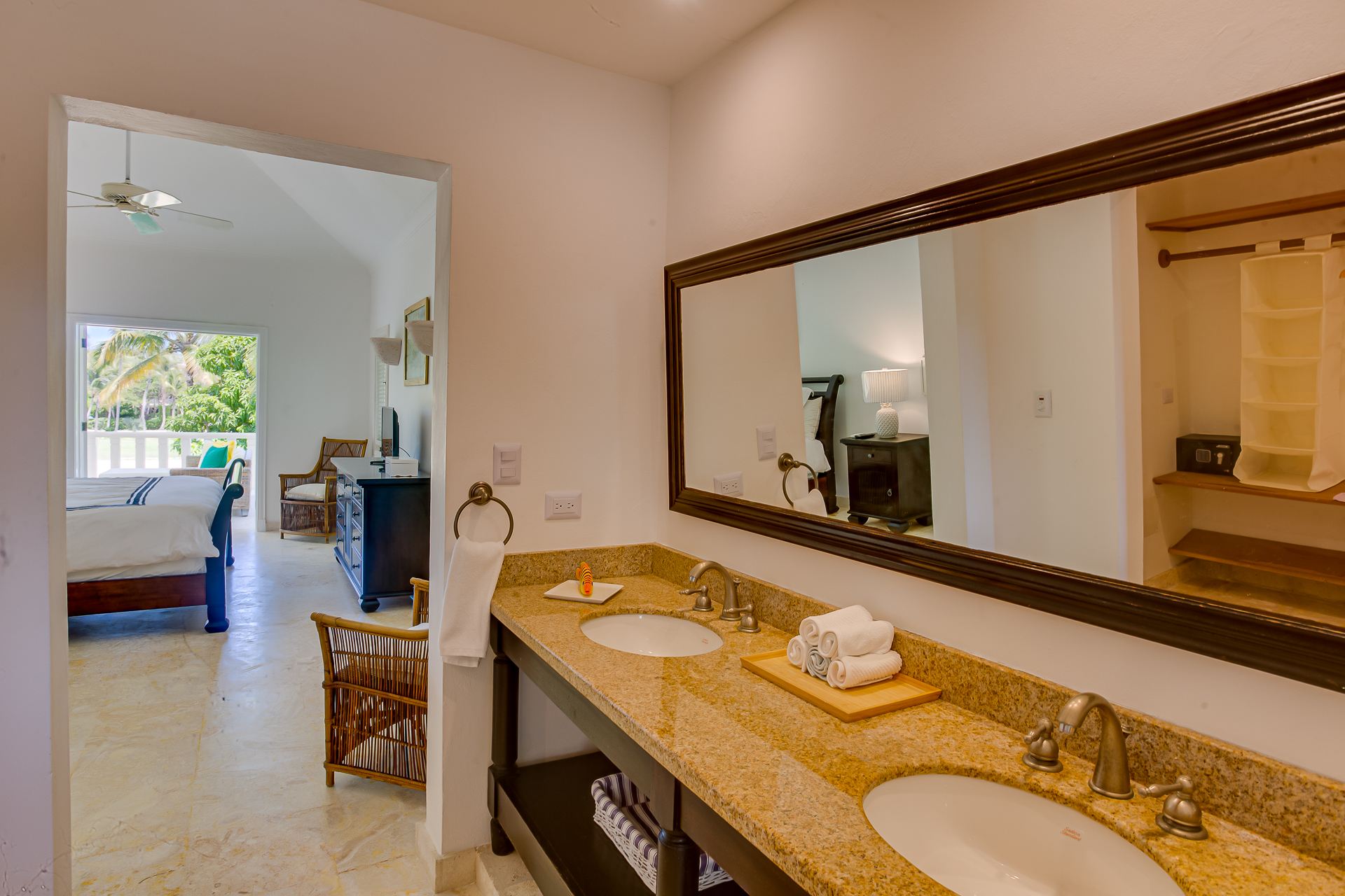 Villa Tortuga Bay B14